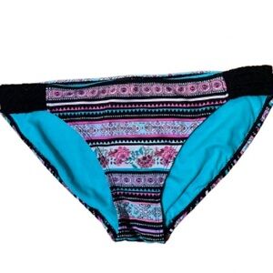 OP Vibrant Pattern Crochet Bikini Bottoms Size Medium